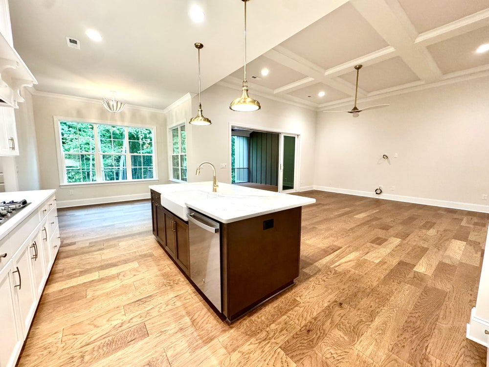 IC_39_Custom_Plan_3207_interior_8.11.12_20-1