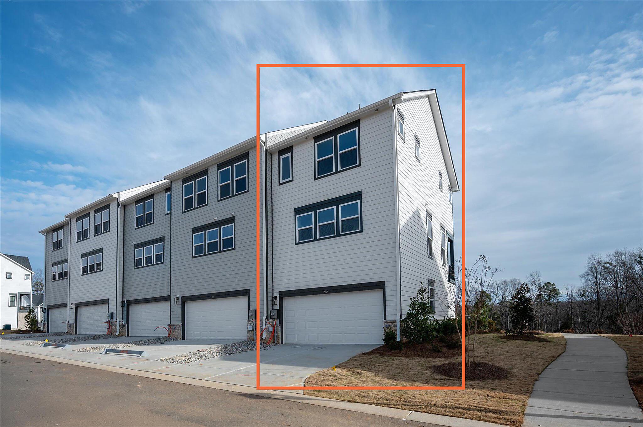 car_brx0075_012026-vt-50-exterior-building-back-angled