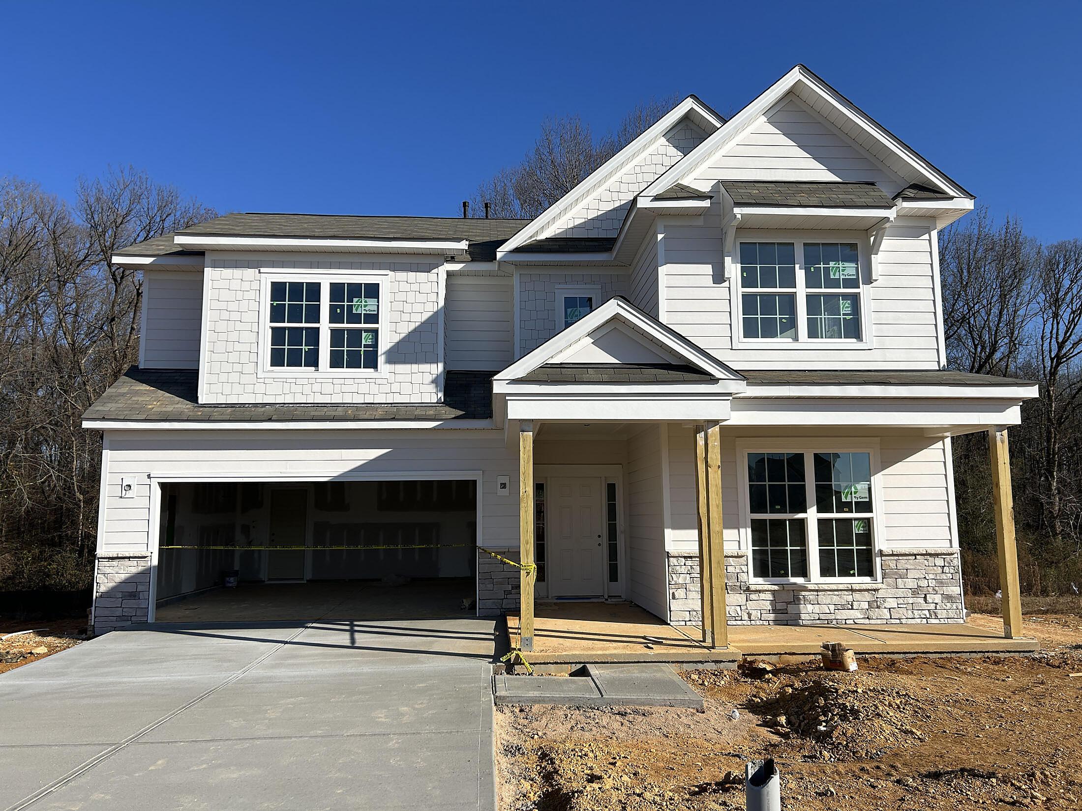 car_cal0057_010526_weston-da-front-exterior-1
