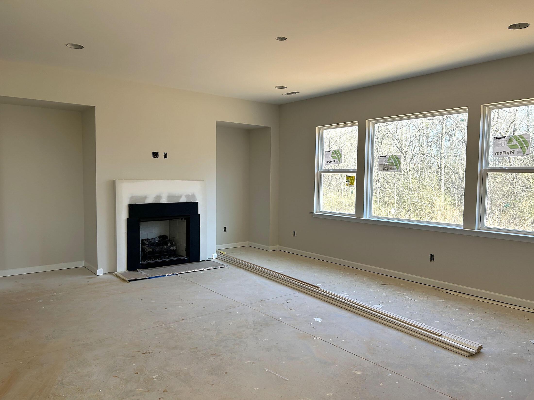 car_cal0065_010526_family-room-1
