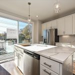 car_csw0421_111825-vt-07-kitchen-1