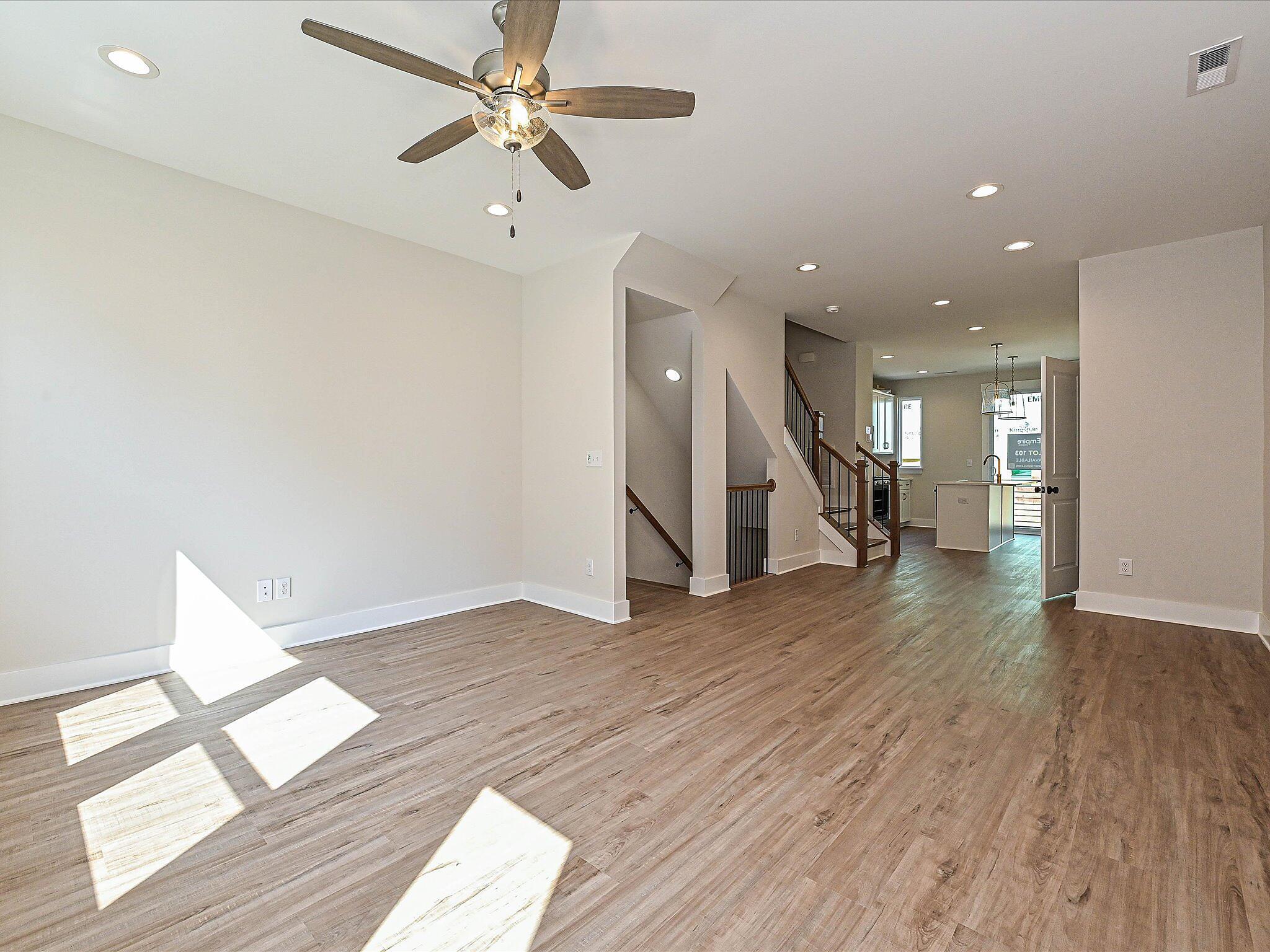 car_eqx0103-082025-vt-03-living-dining-kitchen-1