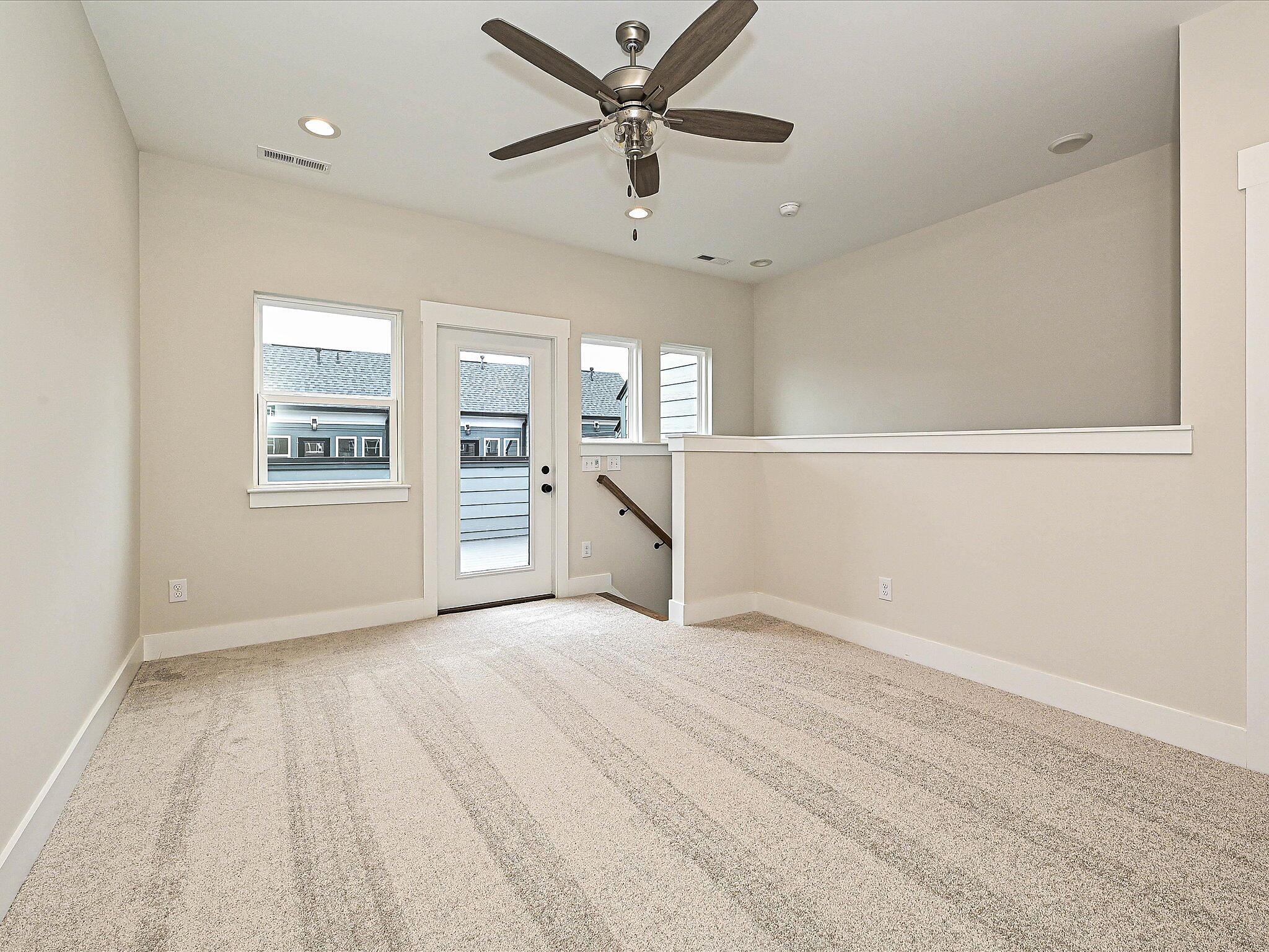 car_eqx0103-082025-vt-21-rec-room-1