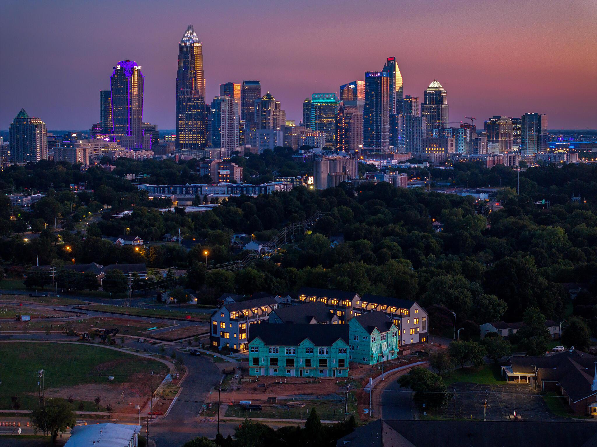 car_eqx0209-091525-equinox-twilight-pro-web-c-1