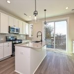 car_eqx1665-111225-vt-33-kitchen-1