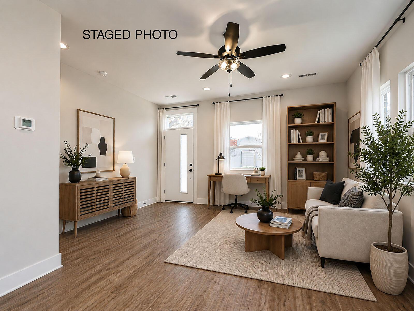 car_eqx1667-111225-vt-04-flex-room-staged-new-text