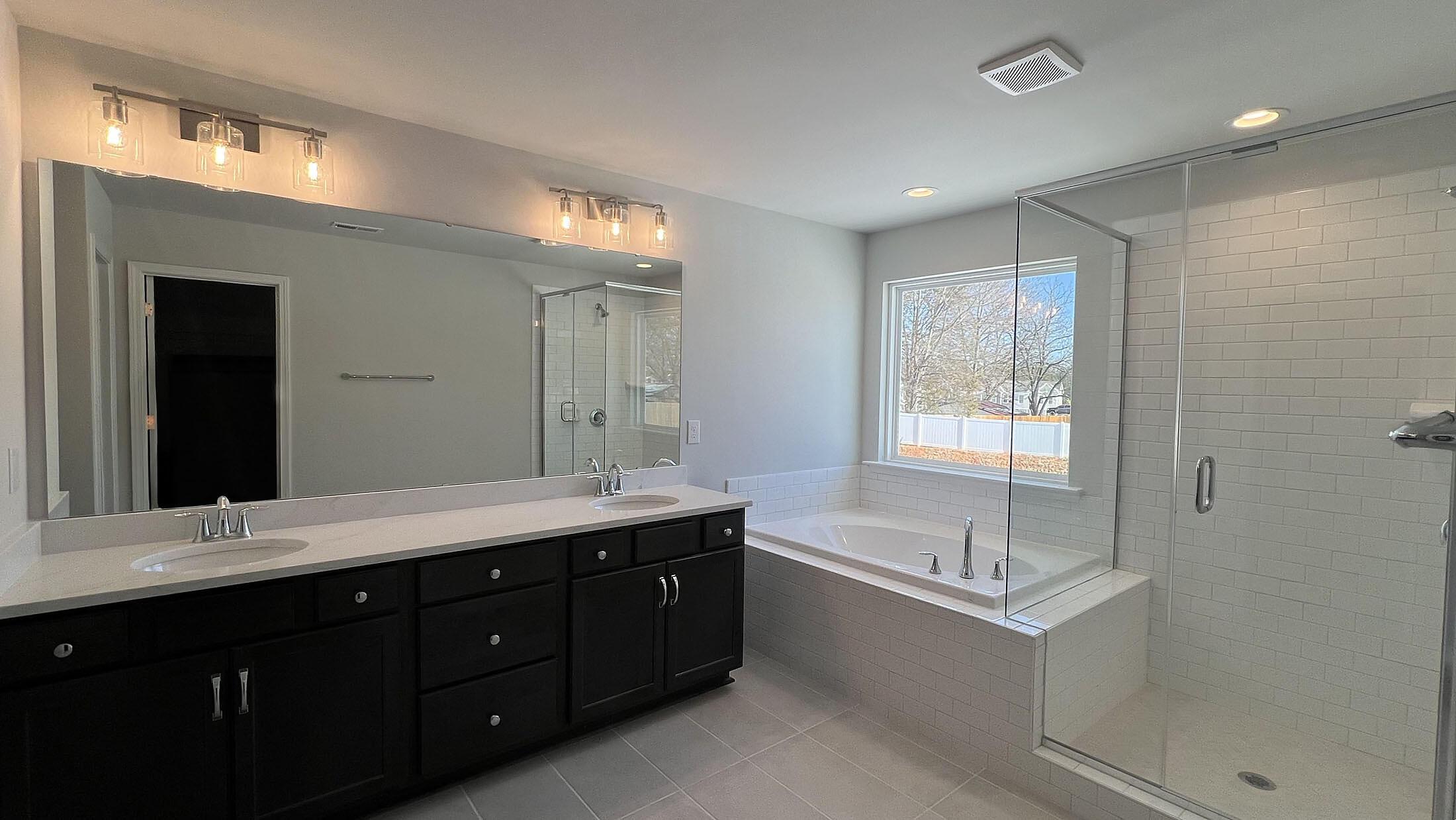 car_haf0026_012726-premier-bathroom