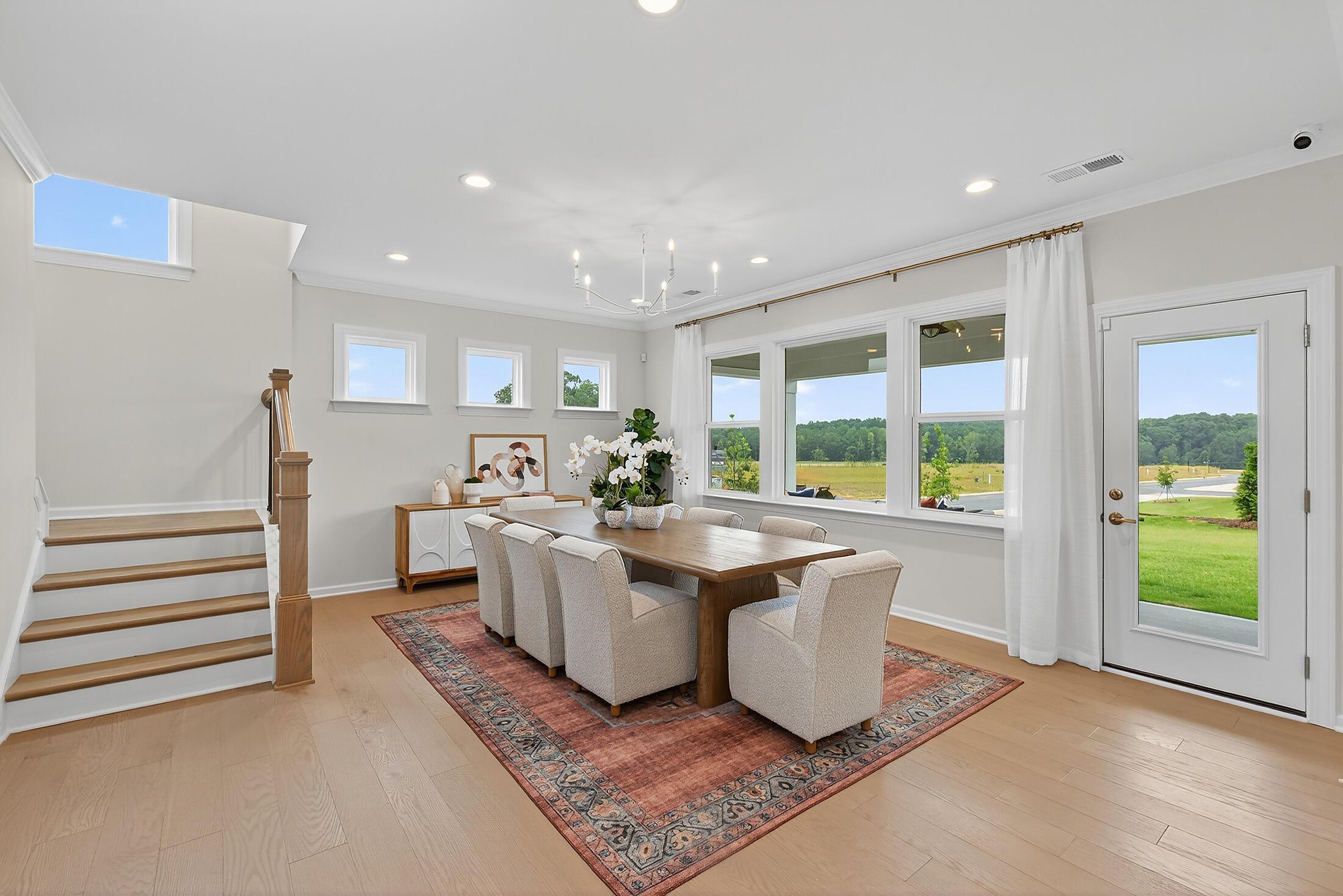 car_kingston_harris_farms_36_vt_dine_a-2