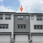 car-brx0052-081125-vt-43-back-of-home