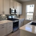 car_eqx1768_021126-kitchen_c