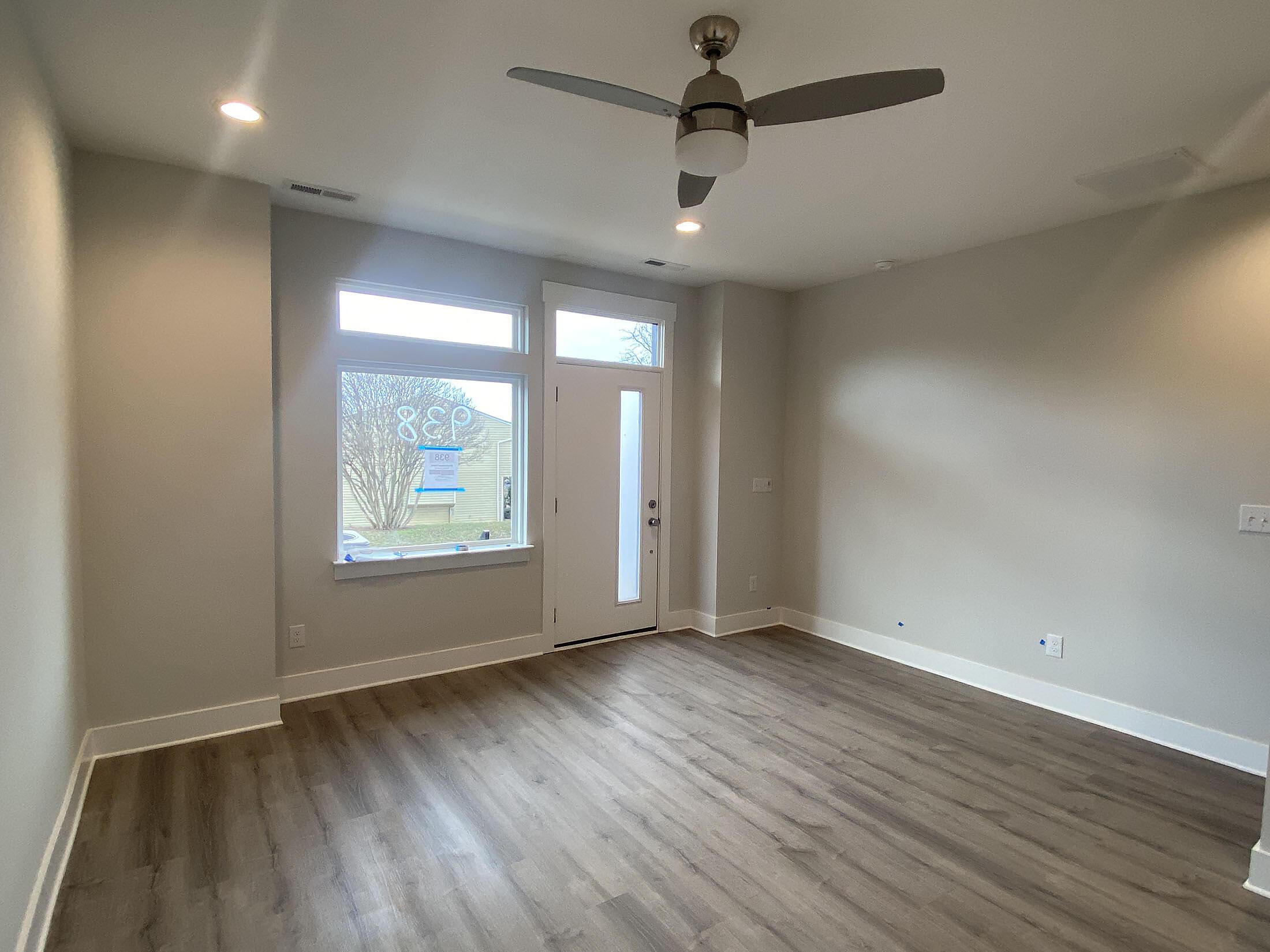 car_eqx1771_021126-flex-room_a