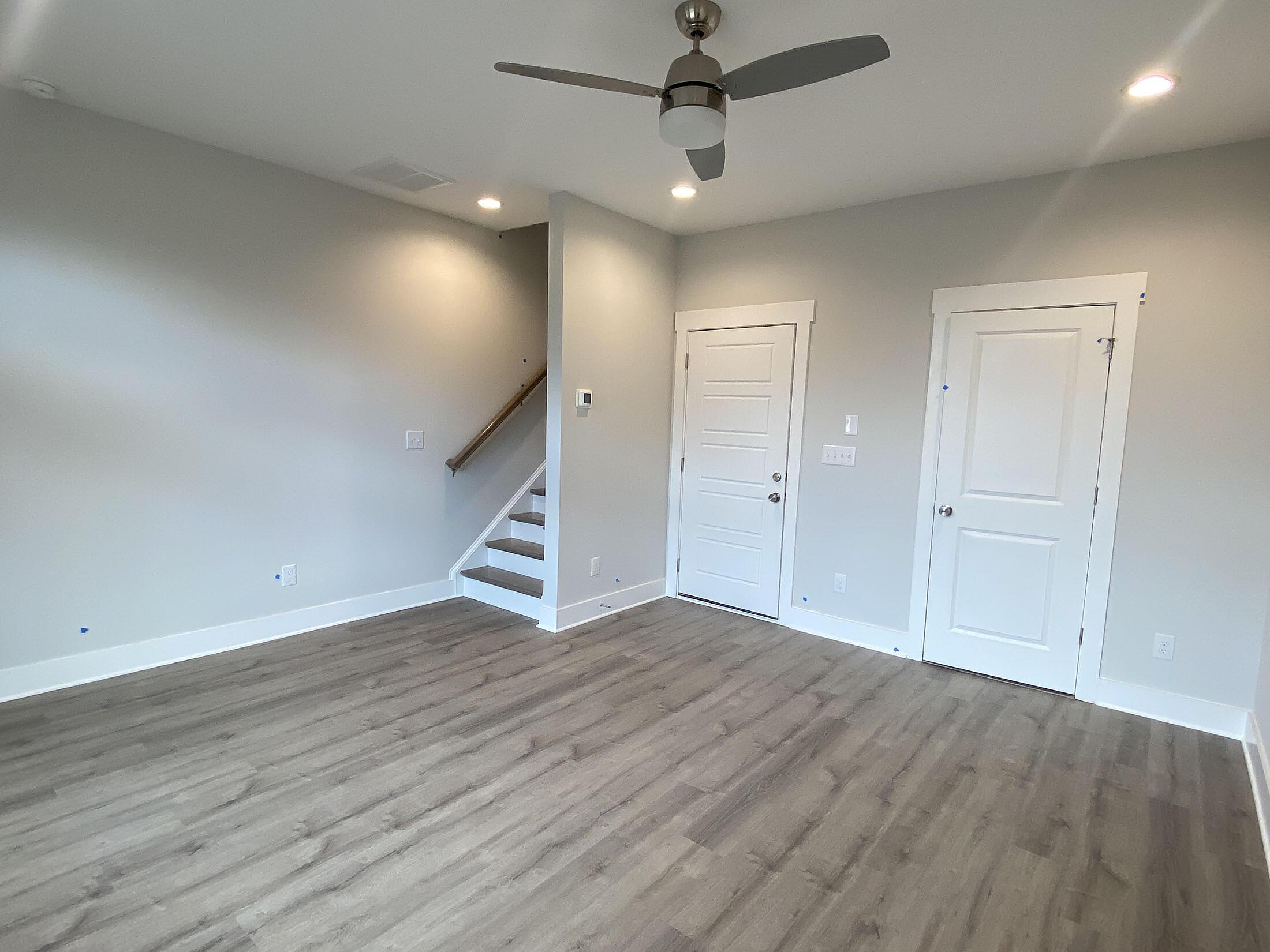 car_eqx1771_021126-flex-room_b