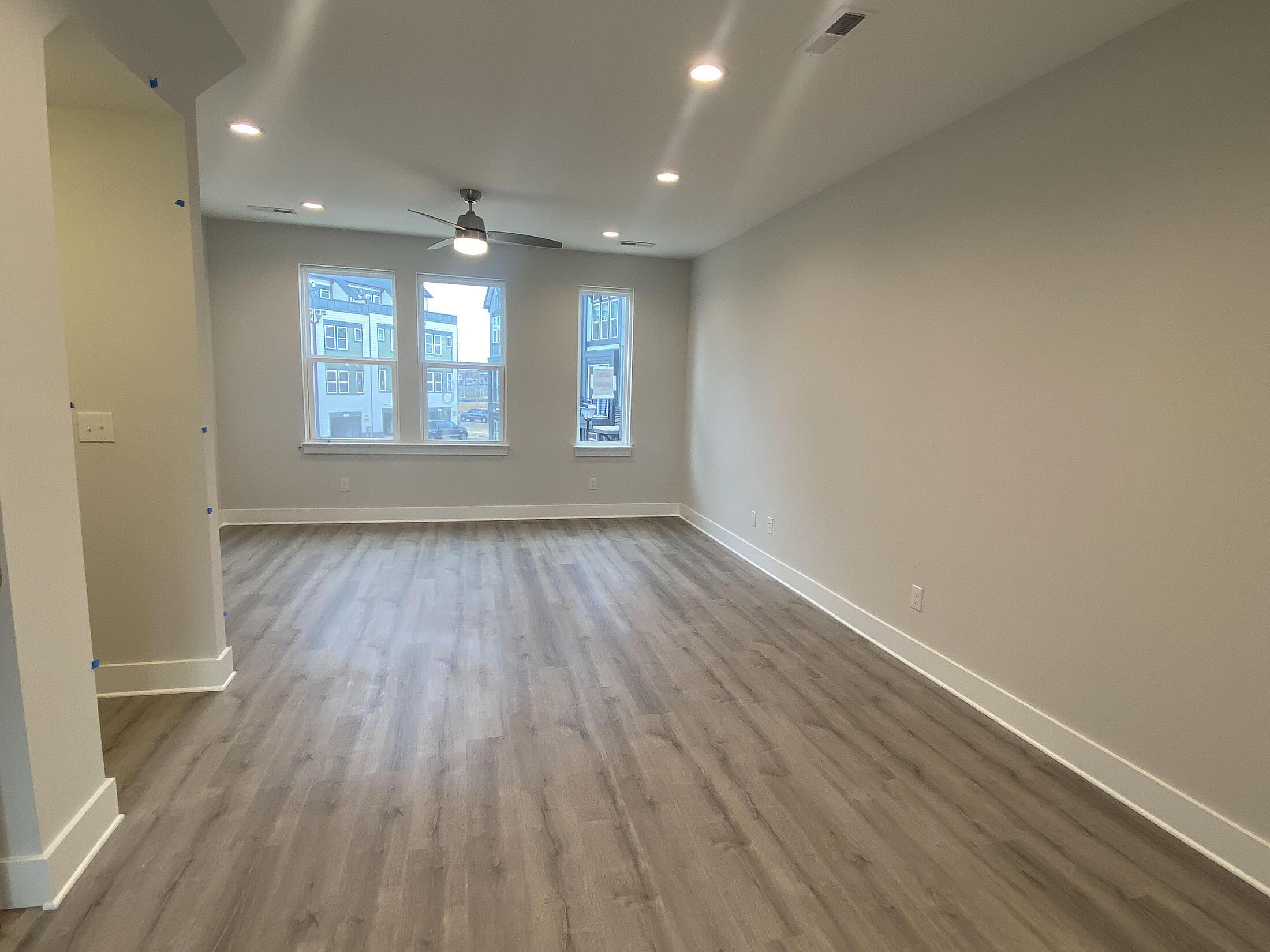 car_eqx1771_021126-living-room