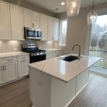 car_eqx1772_021126-kitchen_b