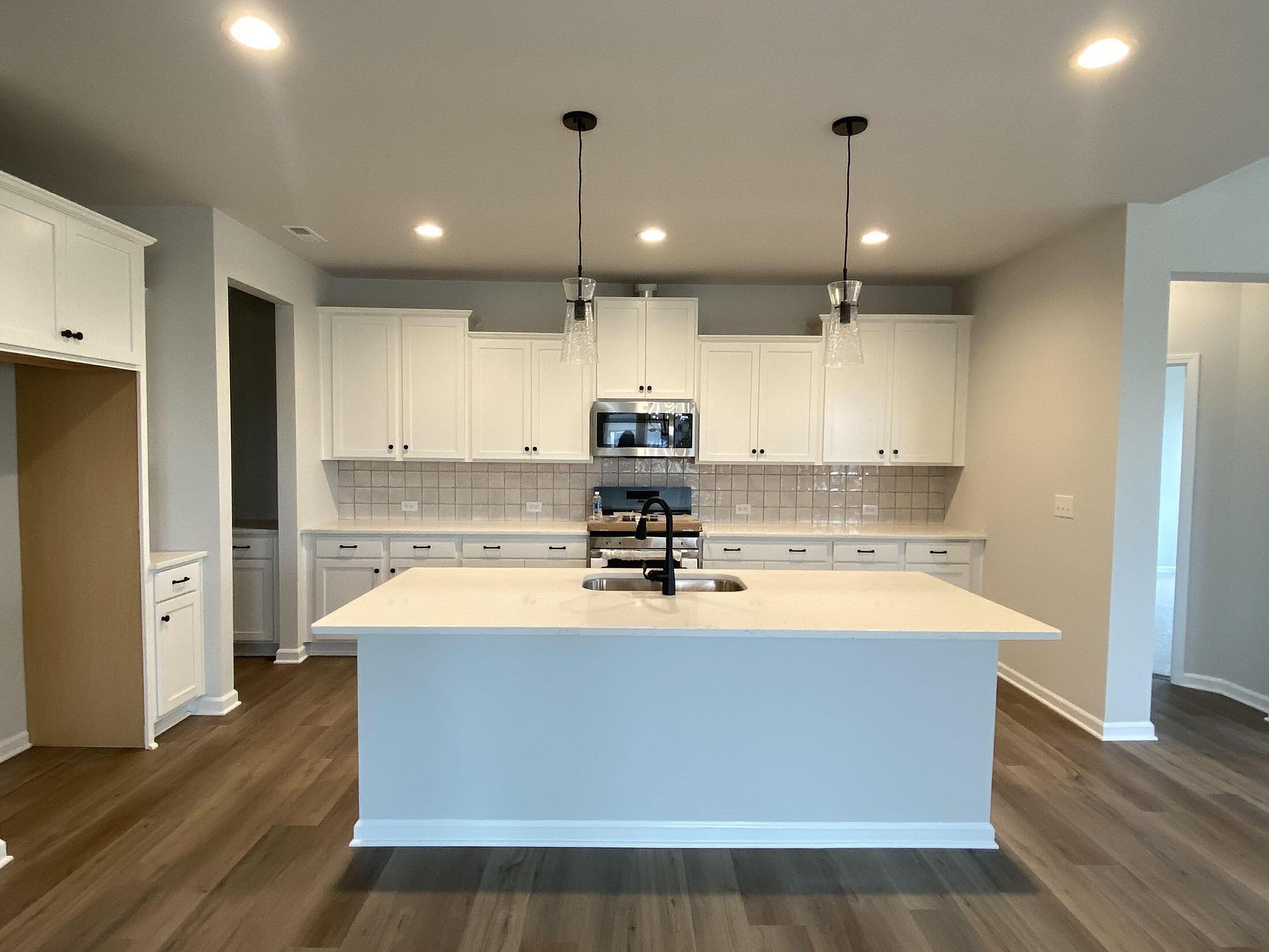 car_haf0041-120825-kicthen-2-