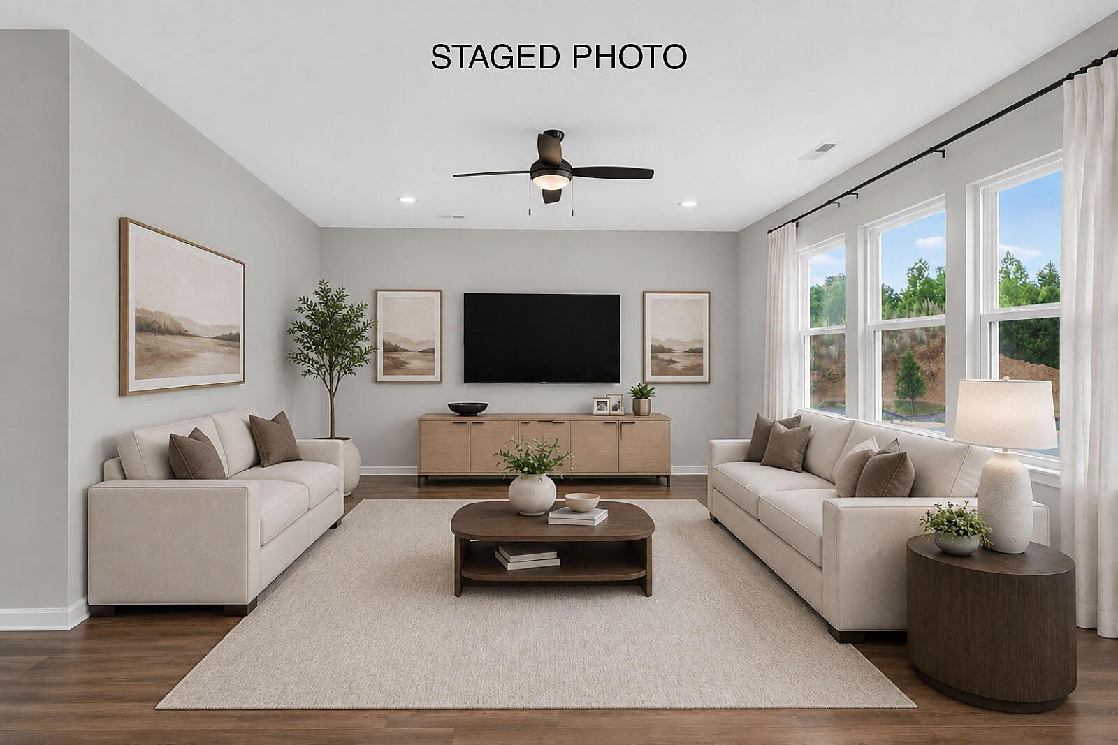 car_cwo0115_070726-vt-14-family-room-staged-labeled