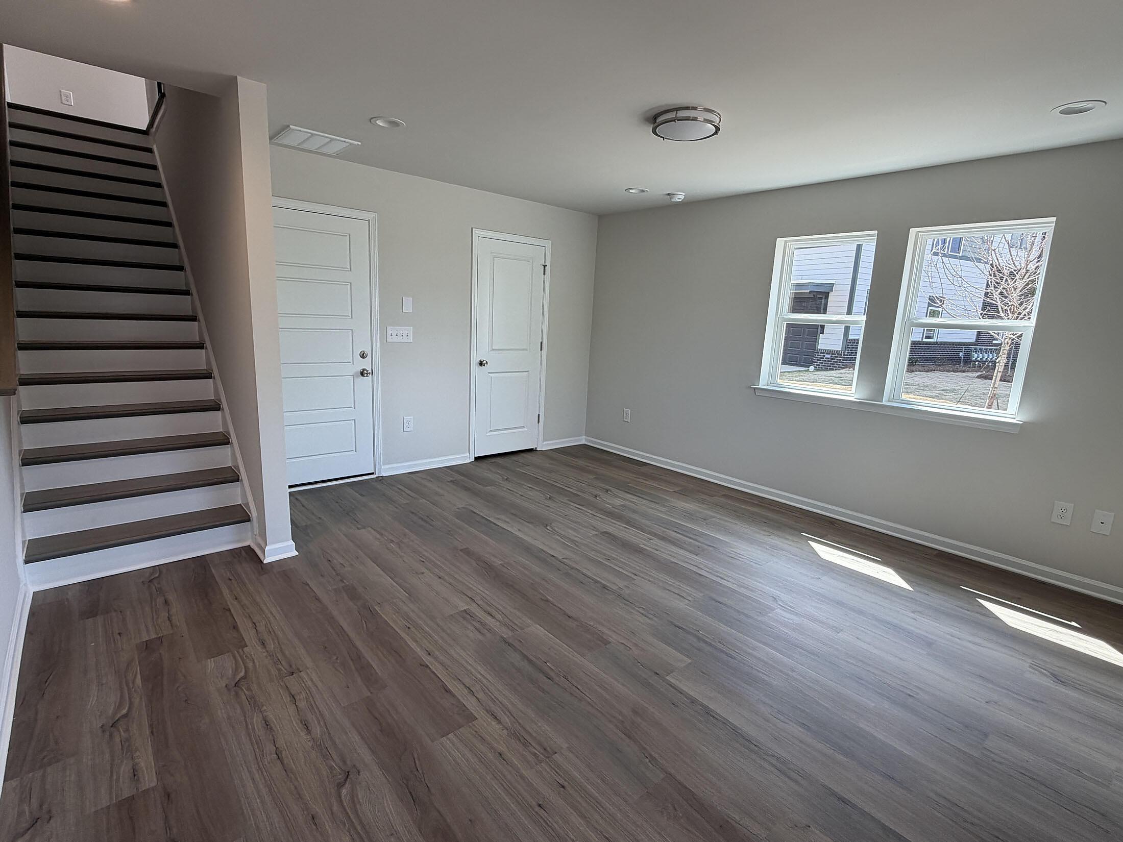 car_eqx1873_032326-flex-room_a