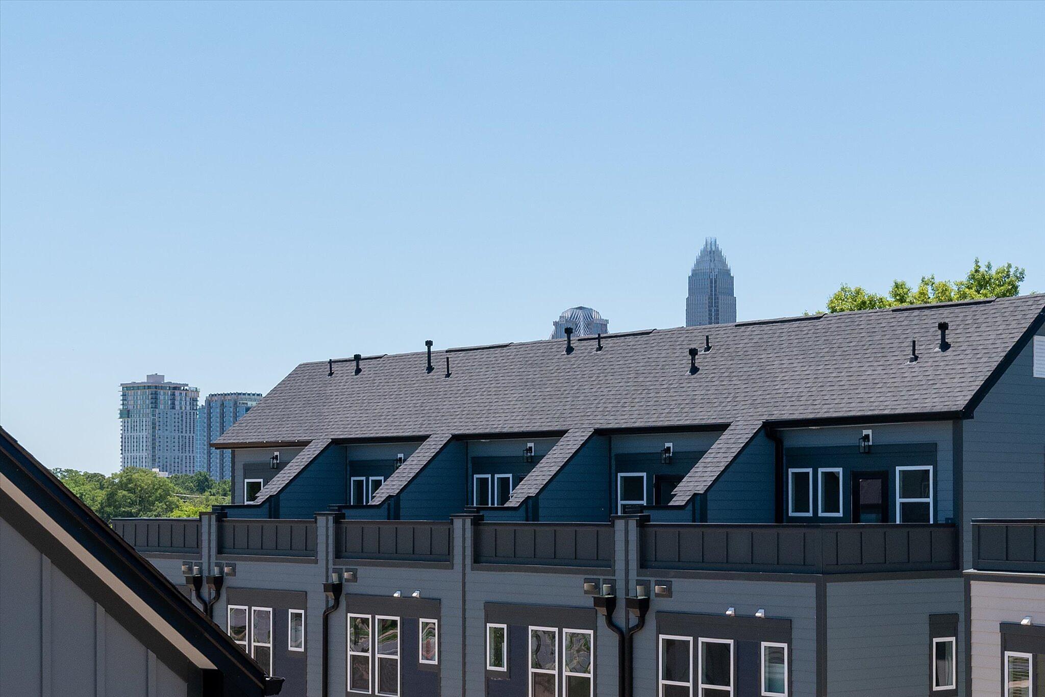 car_eqx1874_060826_vt-42-rooftop-terrace