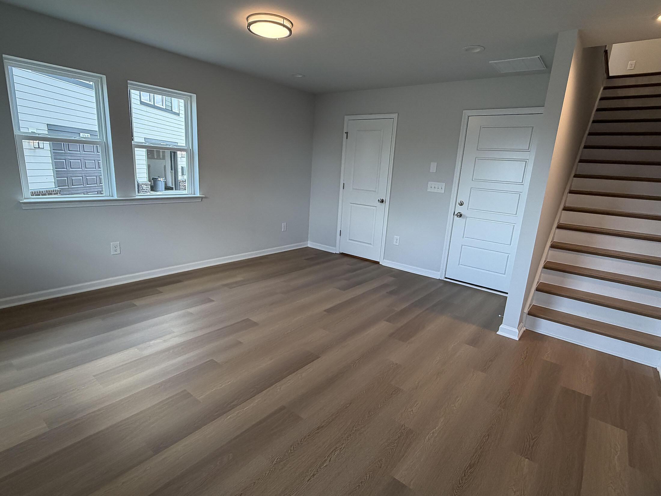 car_eqx1875_032326-flex-room