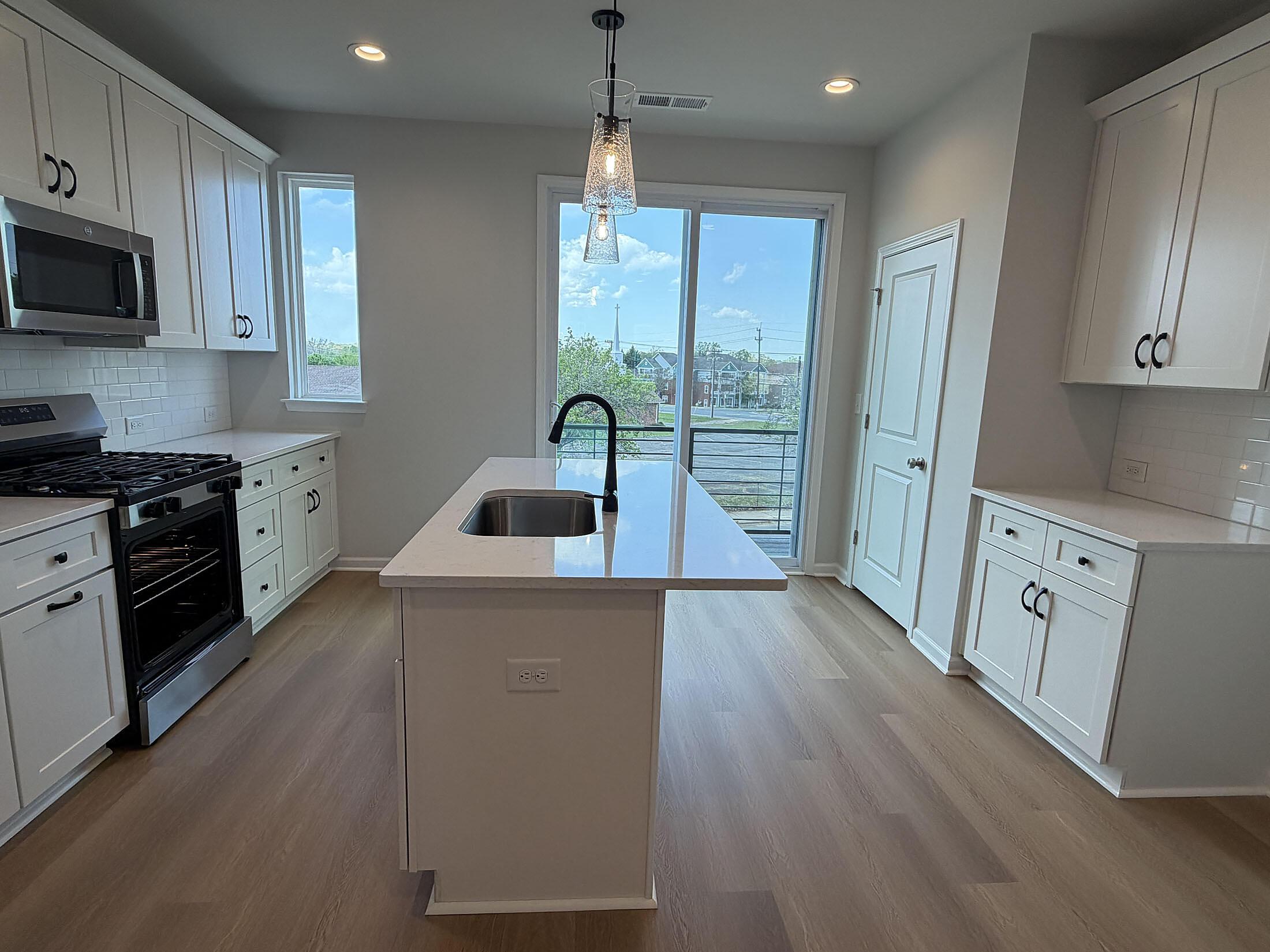 car_eqx1875_032326-kitchen_a
