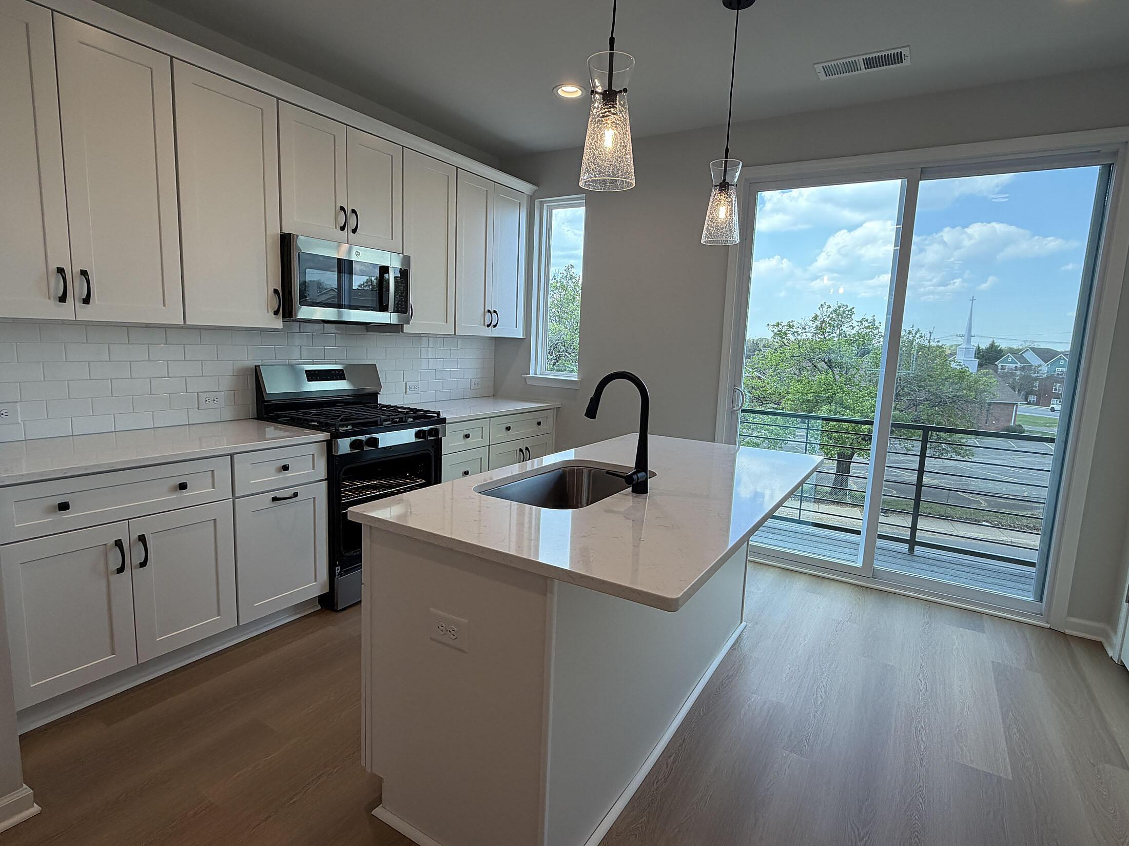 car_eqx1875_032326-kitchen_b