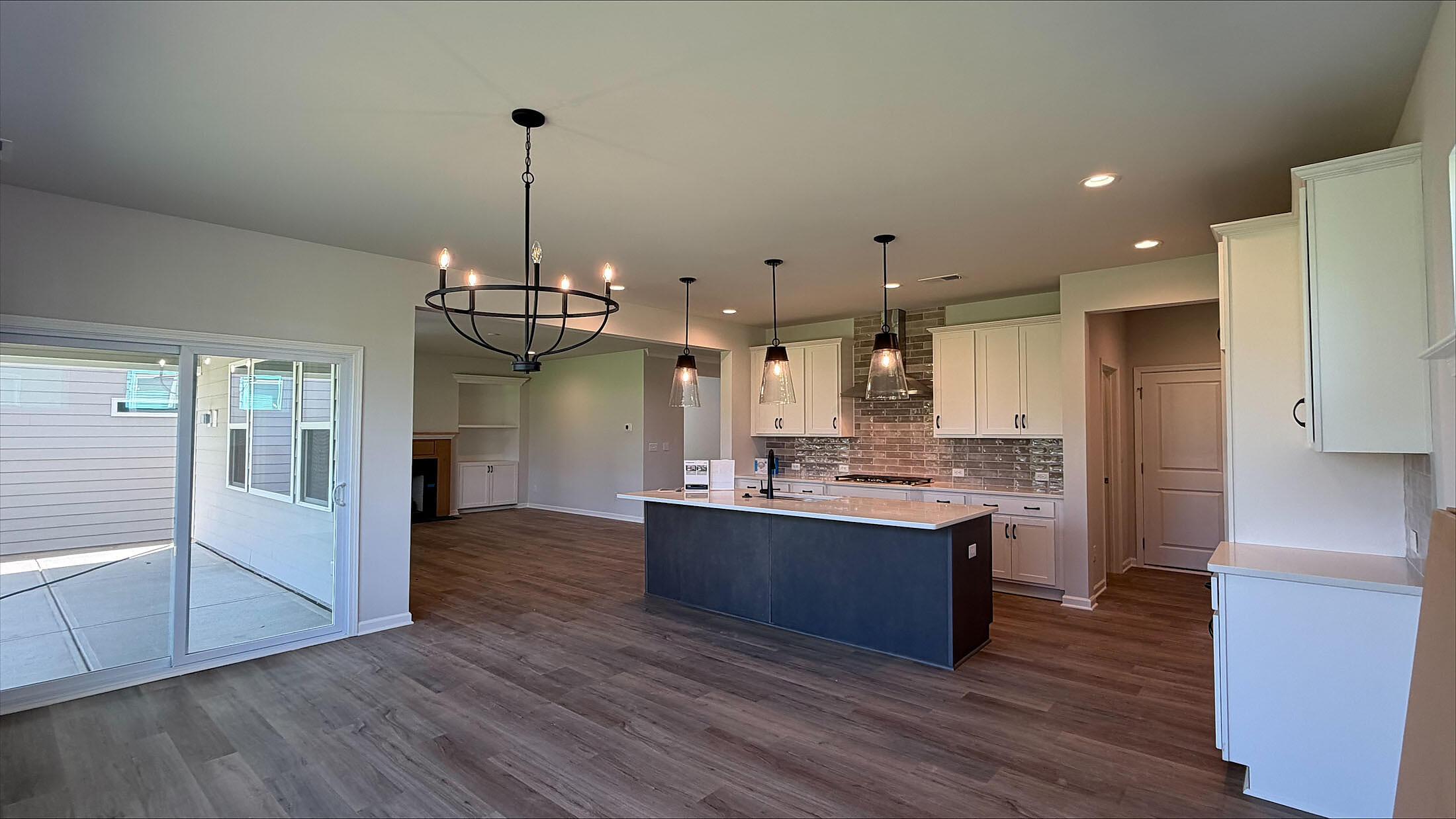 car_haf0040_081026-kitchen-2