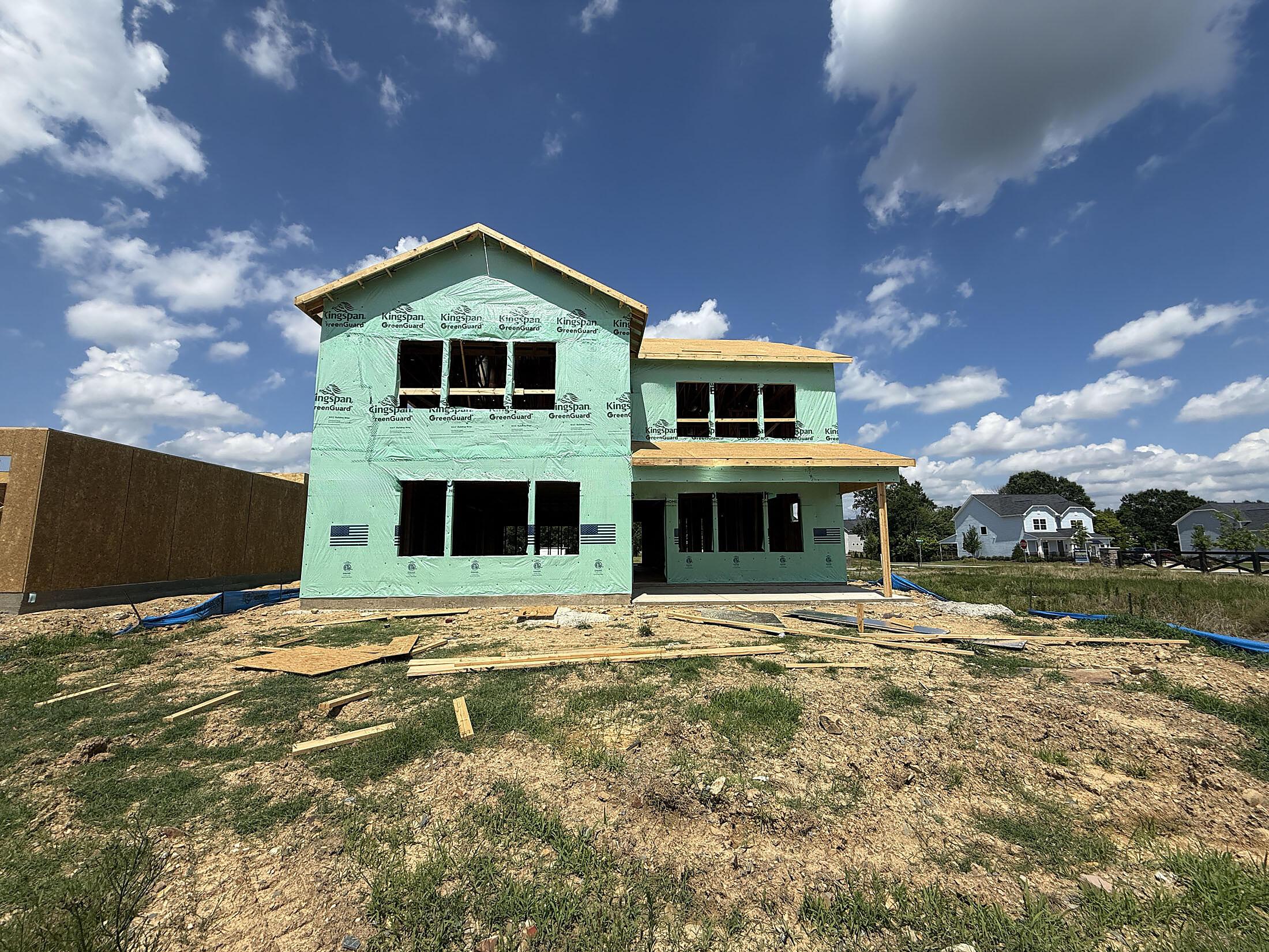 car_cal0002_063026-rear-elevation