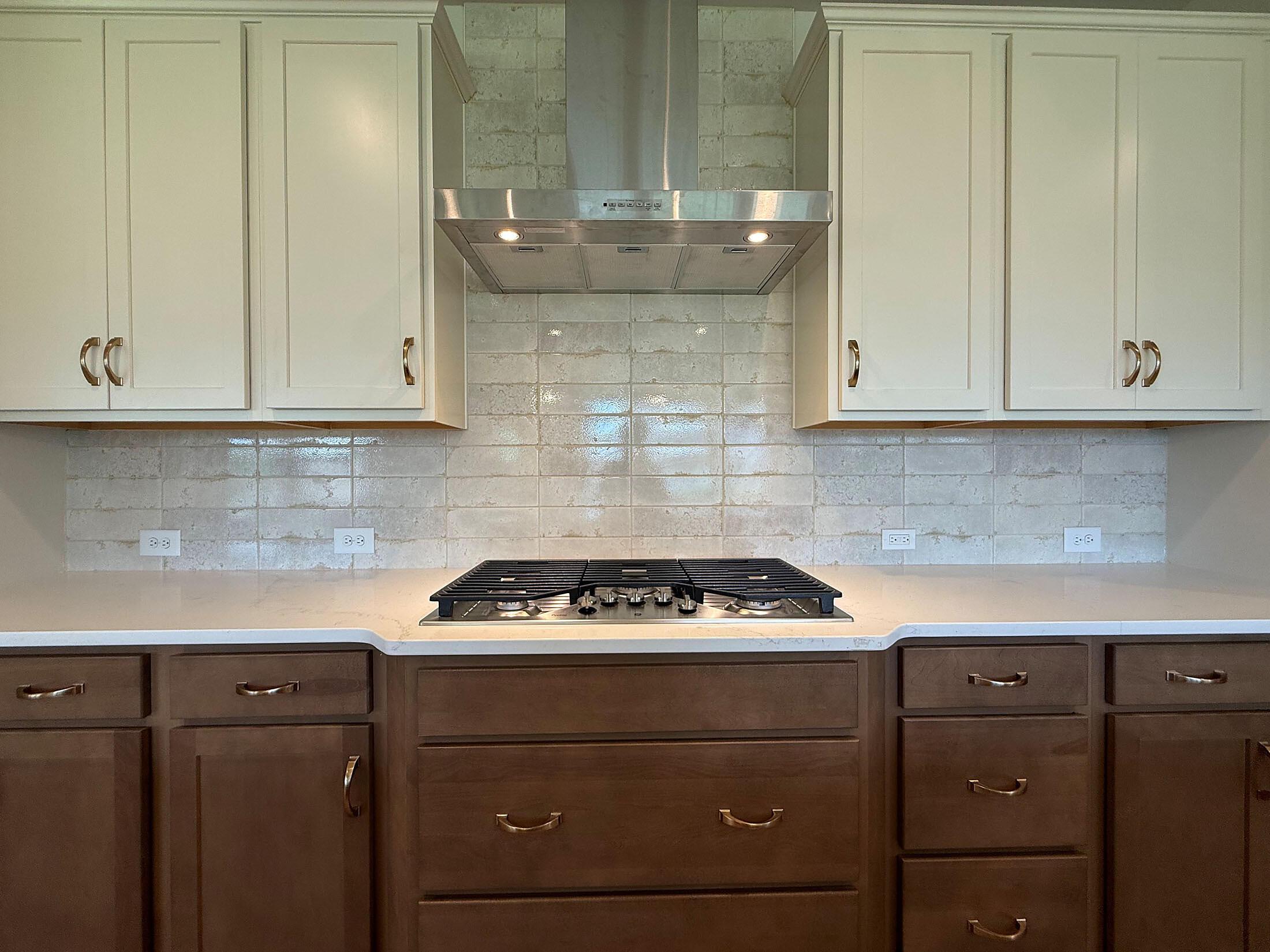 car_cwo0077_081026-kitchen-2