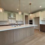 car_cwo0077_081026-kitchen-3