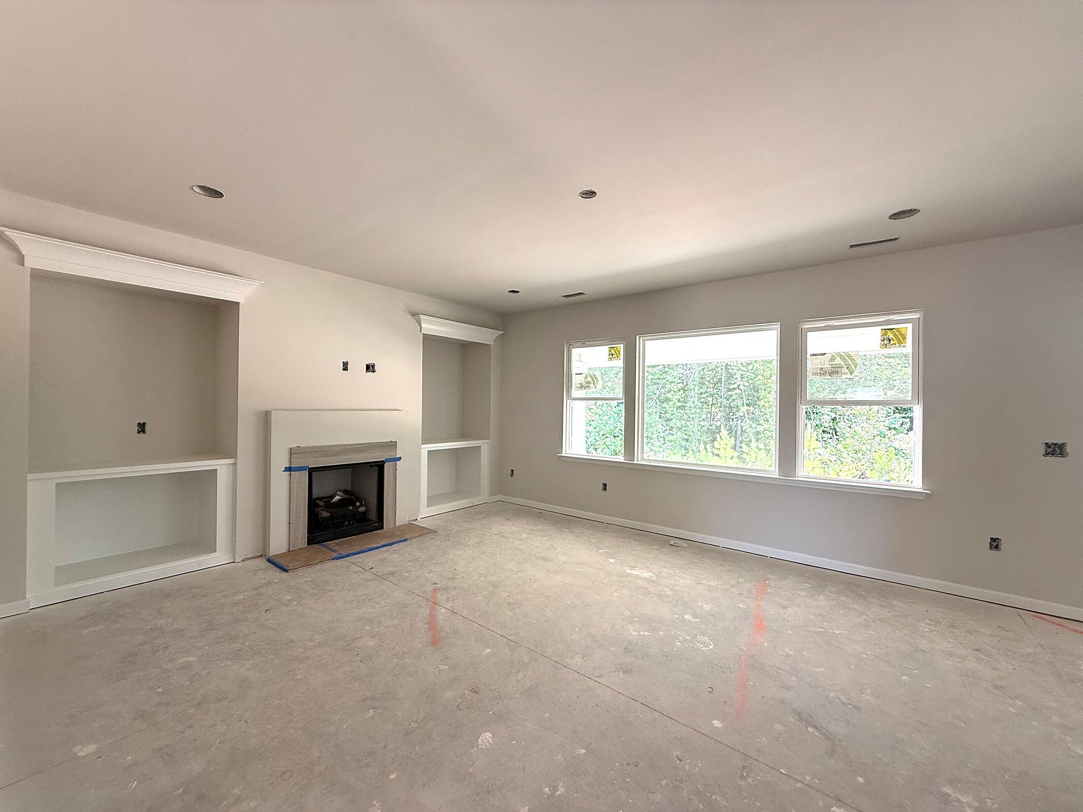 car_cwo0002_072026-family-room-1