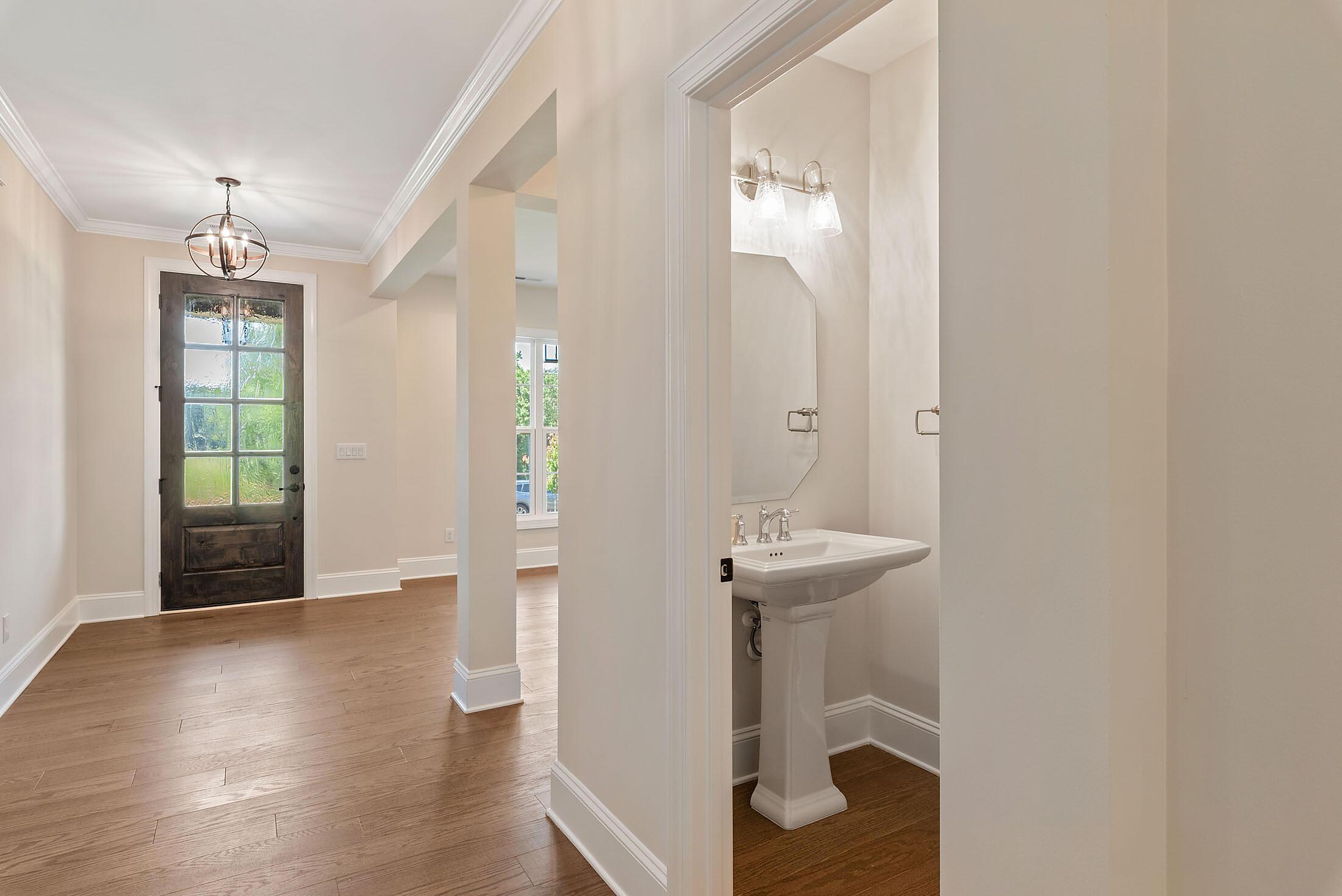 wyndham-foyer-flex-rm-w-opt-powder-room